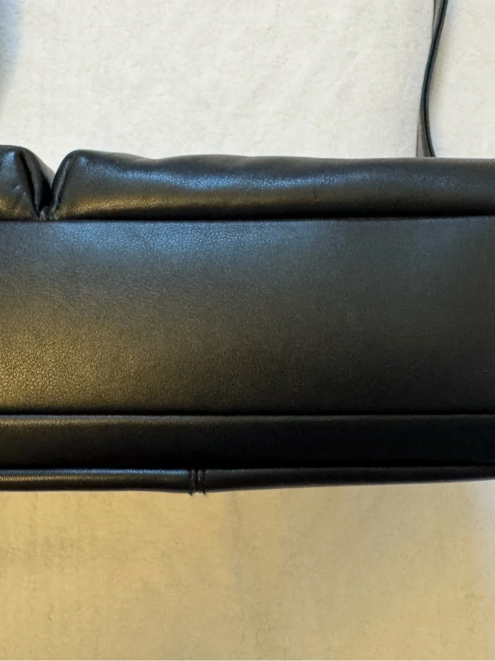 NEW Genuine Leather Crossbody Shoulder Bag - New w/Out tags - Black